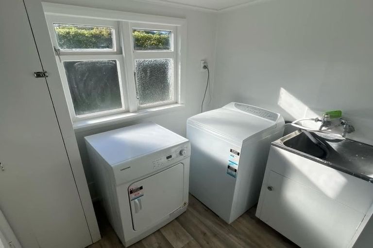 Photo of property in 12 Beauchamp Street, Tawa, Wellington, 5028