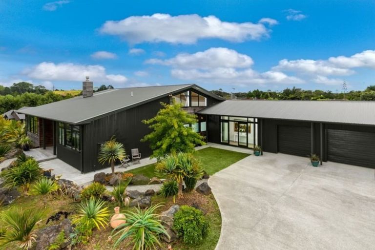 Photo of property in 36a Wicklam Lane, Greenhithe, Auckland, 0632