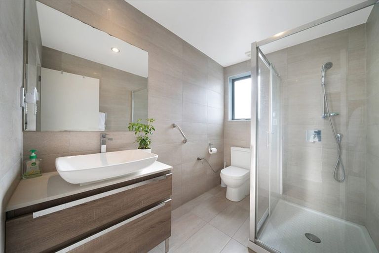 Photo of property in 133h Connell Street, Blockhouse Bay, Auckland, 0600