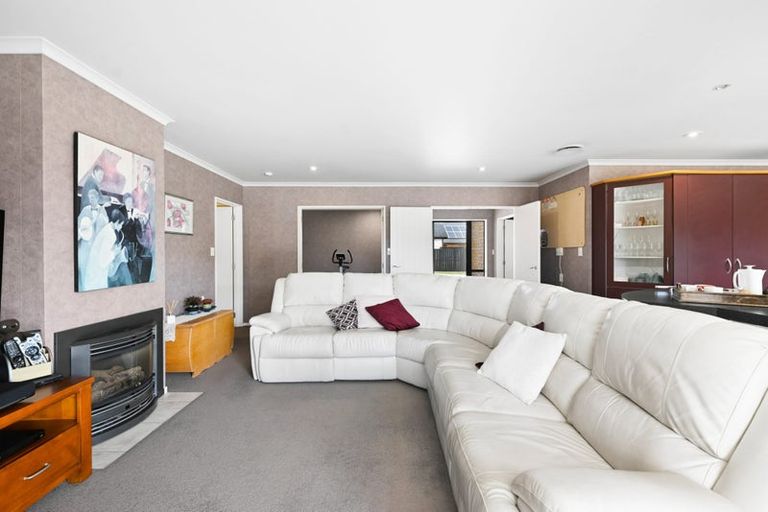 Photo of property in 17 Grasmere Court, Huntington, Hamilton, 3210