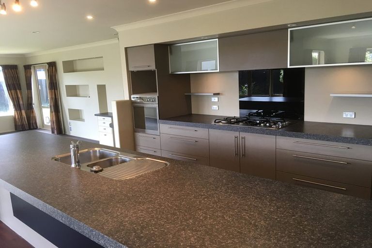 Photo of property in 26 Linkwater Way, Parklands, Christchurch, 8083