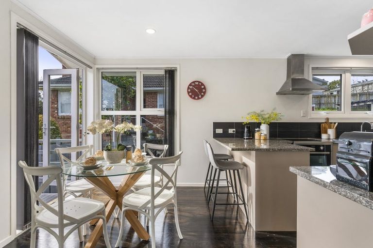 Photo of property in 1/51 Larne Avenue, Pakuranga Heights, Auckland, 2010