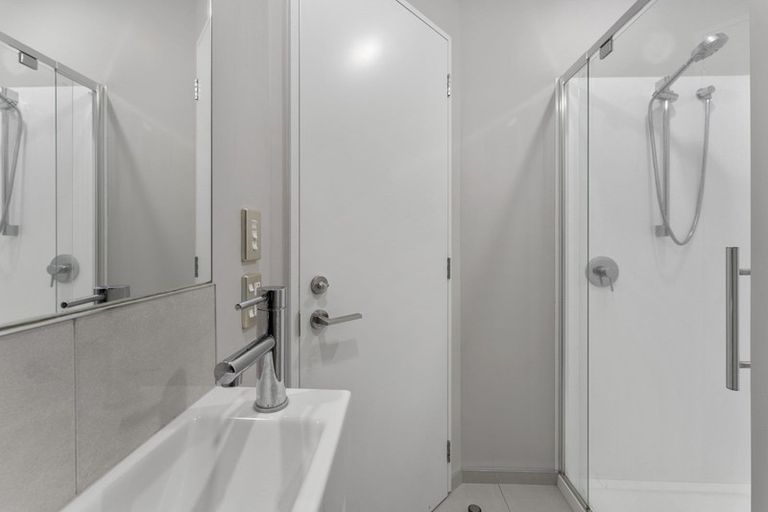 Photo of property in 114h Nursery Road, Phillipstown, Christchurch, 8011