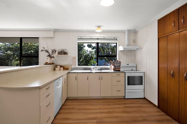 Photo of property in 240 Waihi Road, Hawera, 4610