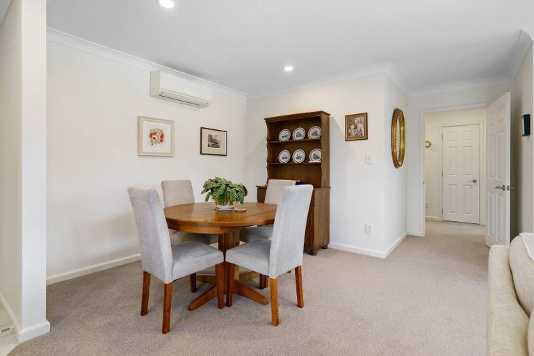 Photo of property in 11 Walter Court, Cambridge, 3434