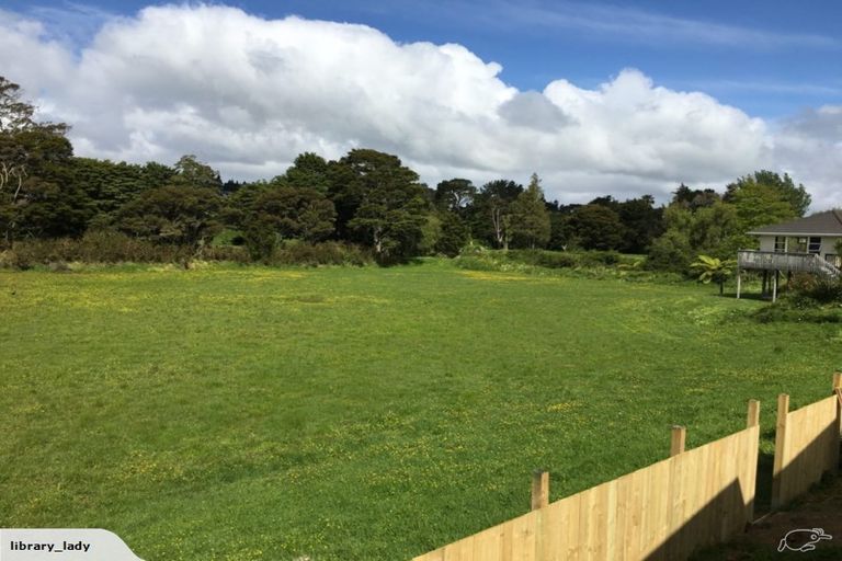 Photo of property in 14 Rheingold Place, Huapai, Kumeu, 0810