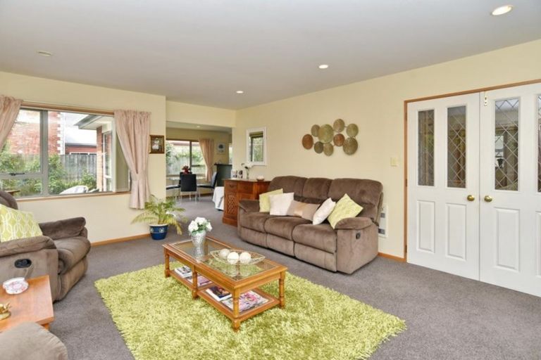 Photo of property in 2/14 Aston Drive, Waimairi Beach, Christchurch, 8083