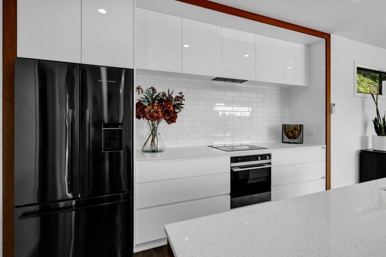 Photo of property in 8 Orite Drive, Welbourn, New Plymouth, 4310