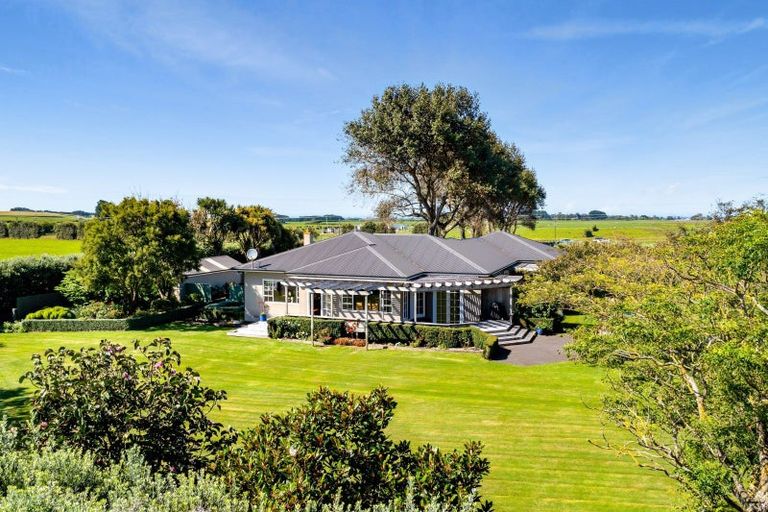 Photo of property in 1048 Normanby Road, Manaia, Hawera, 4678