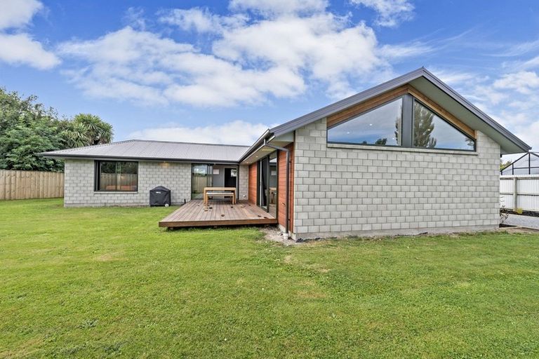 Photo of property in 13 Taiaroa Place, Southbridge, 7602