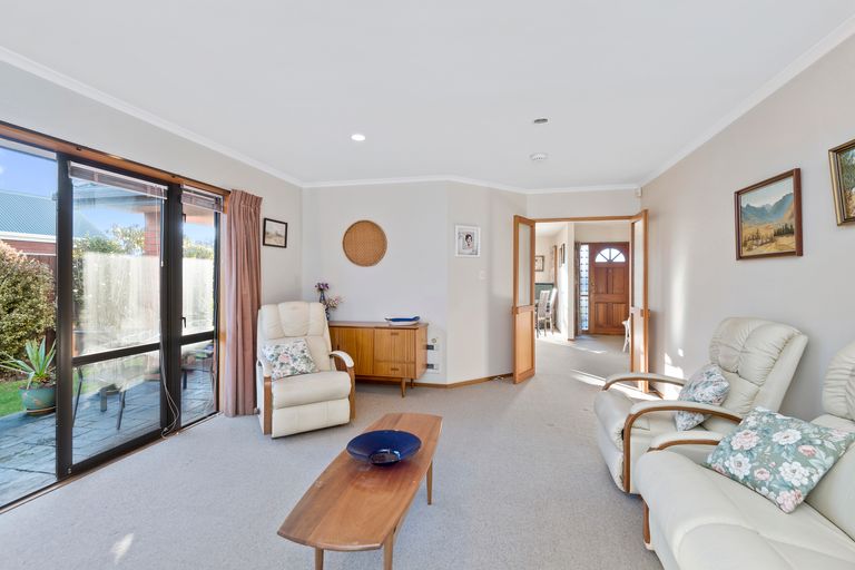 Photo of property in 3b Amdale Avenue, Broomfield, Christchurch, 8042