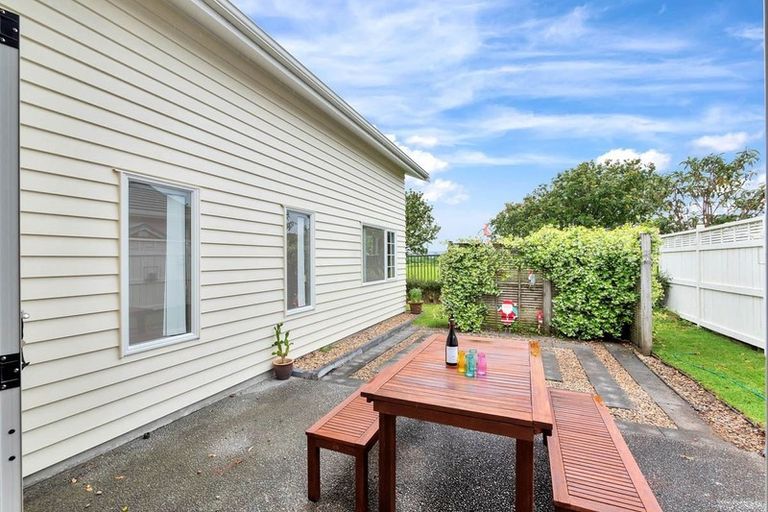 Photo of property in 10 Mulvaney Crescent, Henderson, Auckland, 0612