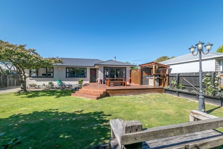 Photo of property in 38 Main North Road, Woodend, 7610