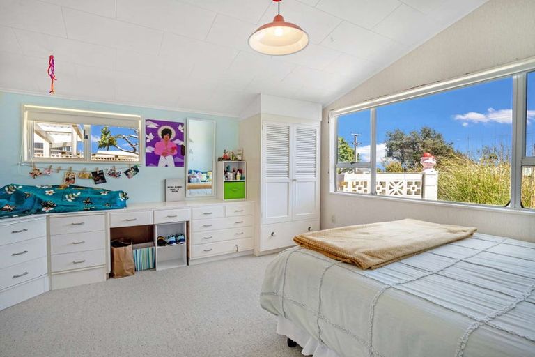 Photo of property in 14 Manga-pirau Street, Waikawa Beach, Manakau, 5573