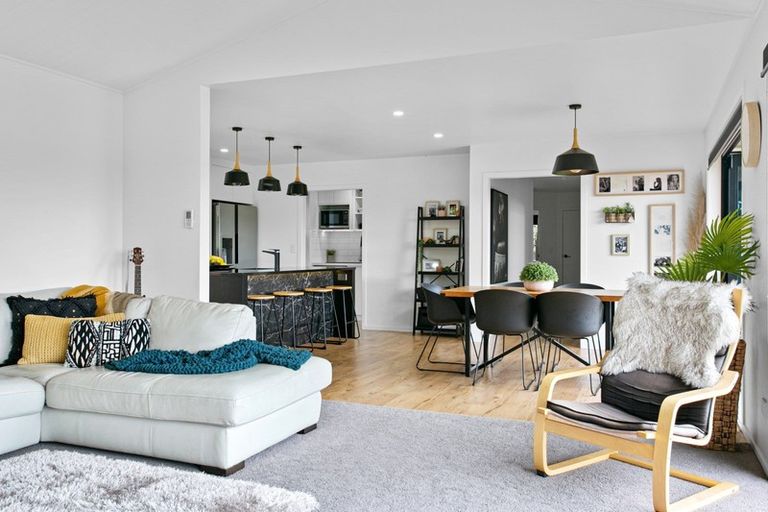 Photo of property in 19 Hindmarsh Drive, Rangatira Park, Taupo, 3330