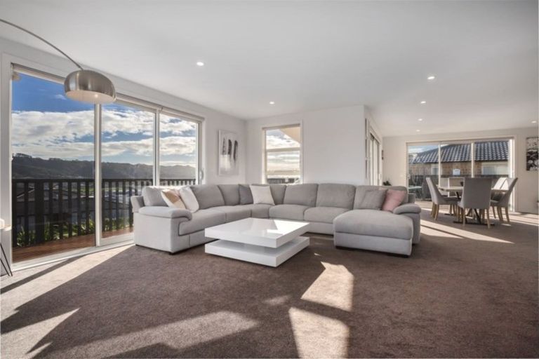 Photo of property in 112 John Burke Drive, Aotea, Porirua, 5024