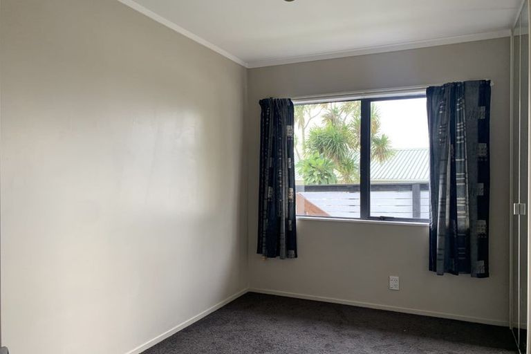 Photo of property in 51a West Coast Road, Glen Eden, Auckland, 0602