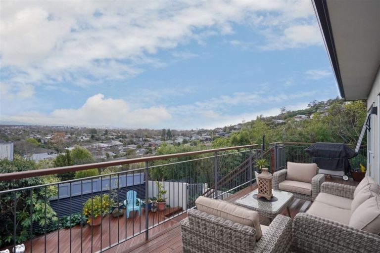 Photo of property in 13 Whaka Terrace, Huntsbury, Christchurch, 8022