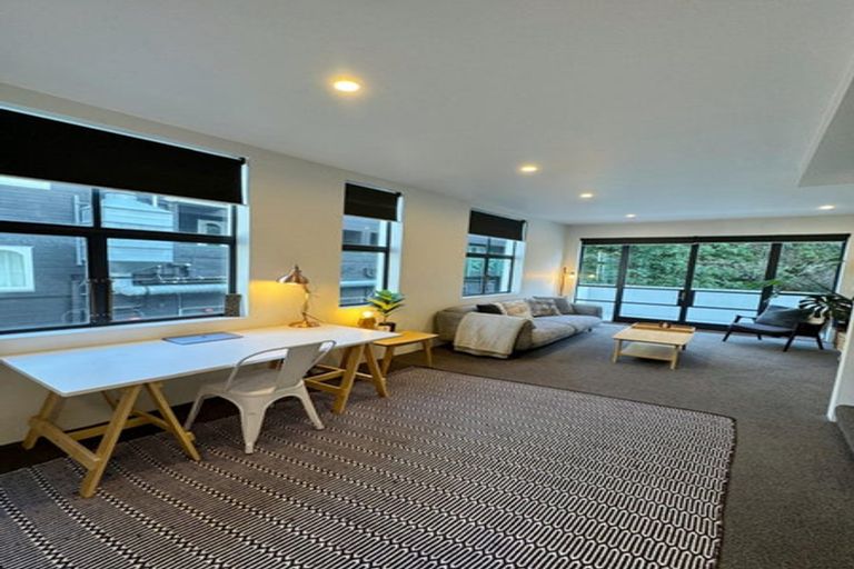 Photo of property in 136 Willis Street, Te Aro, Wellington, 6011