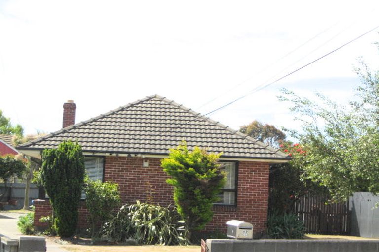 Photo of property in 17 Ontario Place, Wainoni, Christchurch, 8061