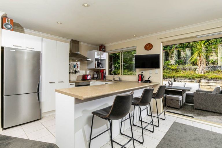 Photo of property in 7 Thomas Hamer Place, Greenhithe, Auckland, 0632