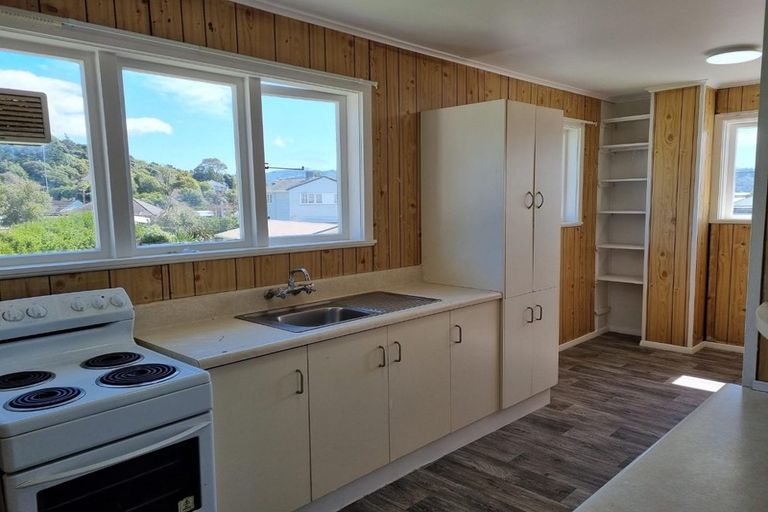 Photo of property in 80 Seddon Street, Naenae, Lower Hutt, 5011