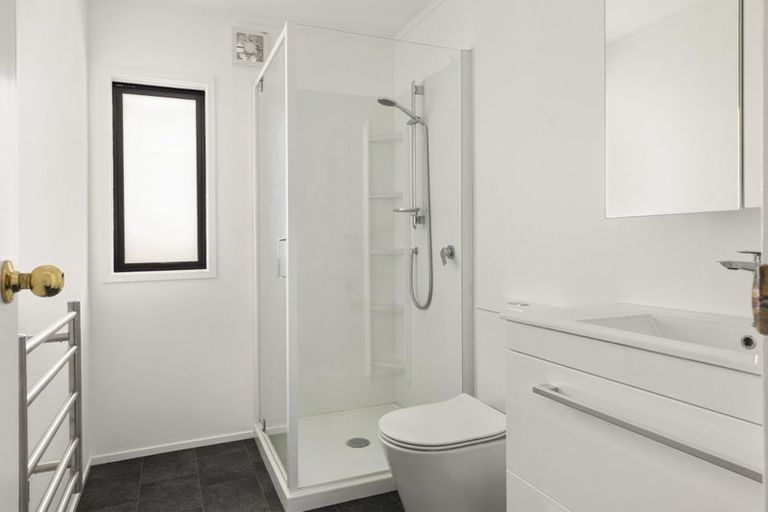 Photo of property in 113 Houghton Bay Road, Houghton Bay, Wellington, 6023