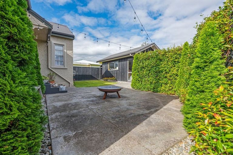 Photo of property in 8 Graham Place, West End, Palmerston North, 4410