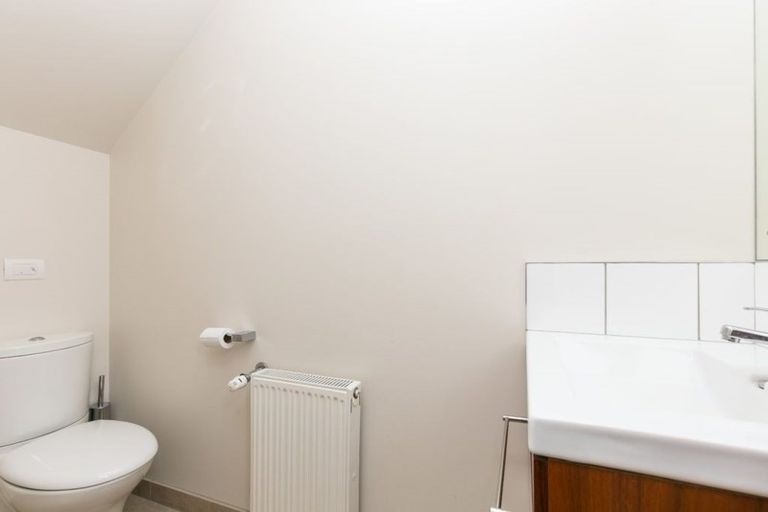 Photo of property in 12 Glenmore Street, Thorndon, Wellington, 6011