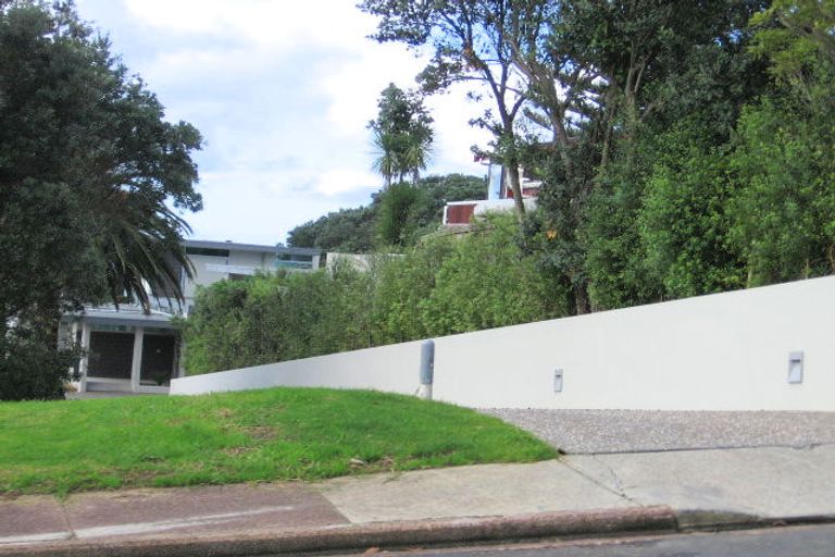 Photo of property in 15 Glenelg Road, Red Beach, 0932