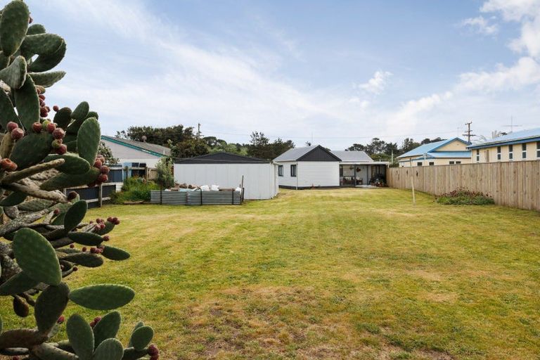 Photo of property in 31 Koputara Road, Himatangi Beach, Foxton, 4891