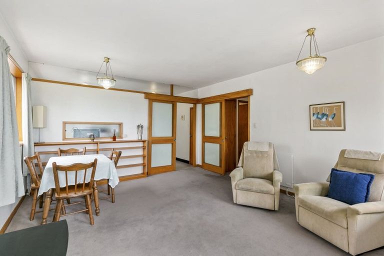 Photo of property in Grosvenor Flats, 19 Cottleville Terrace, Thorndon, Wellington, 6011