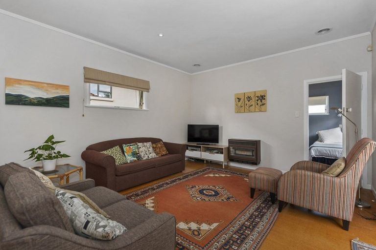 Photo of property in 33 Dalethorpe Avenue, Fairfield, Hamilton, 3214