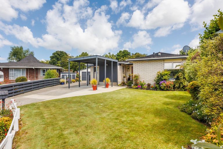 Photo of property in 3 Geraldine Crescent, Cloverlea, Palmerston North, 4412