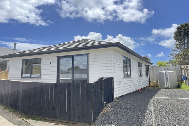 Photo of property in 13a Campbell Street, Waiuku, 2123