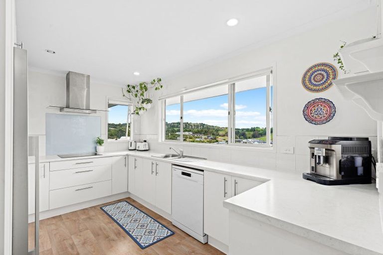 Photo of property in 41 Governor Grey Road, Snells Beach, 0920