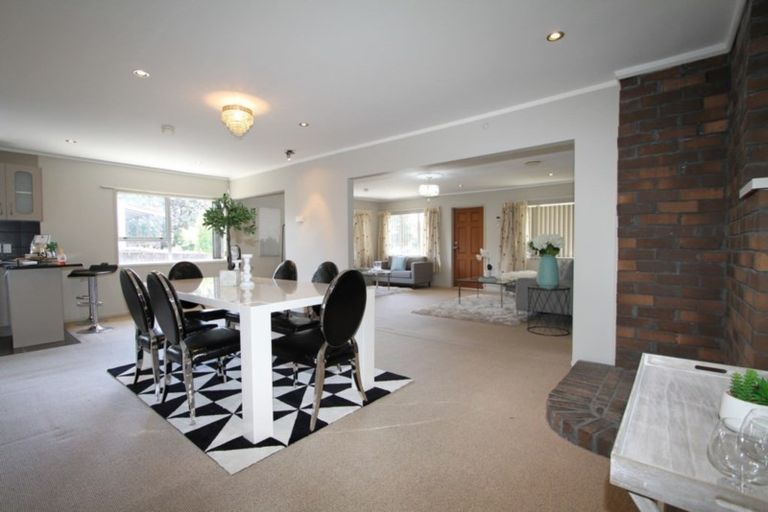 Photo of property in 22 Glennandrew Drive, Half Moon Bay, Auckland, 2012