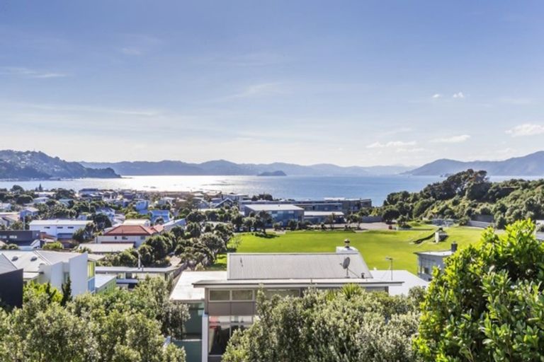 Photo of property in 80 Burnham Street, Seatoun, Wellington, 6022