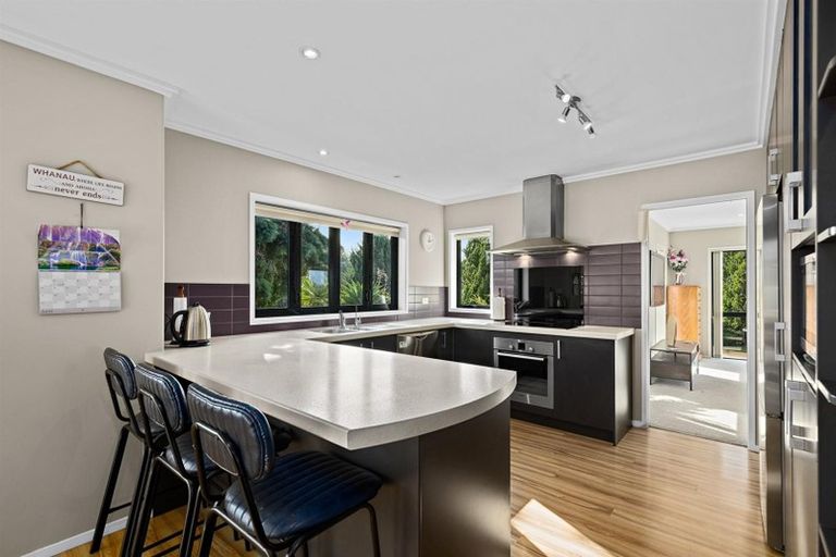 Photo of property in 5 Omana Avenue, Shelly Beach, Helensville, 0874