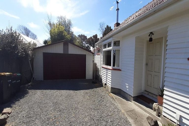 Photo of property in 209 Centaurus Road, Saint Martins, Christchurch, 8022