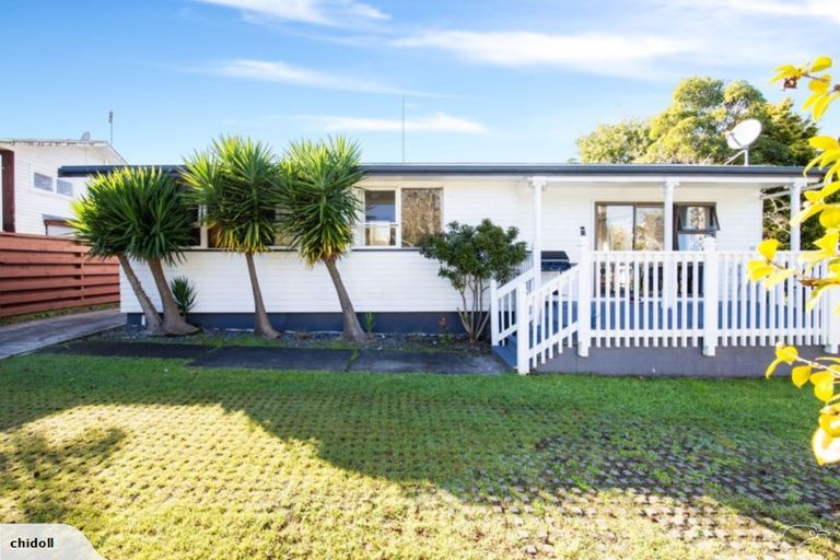 Photo of property in 53 Blakeborough Drive, Forrest Hill, Auckland, 0620
