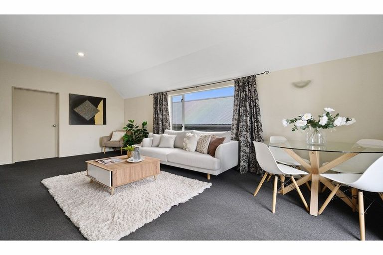 Photo of property in 2/132 Huxley Street, Sydenham, Christchurch, 8023