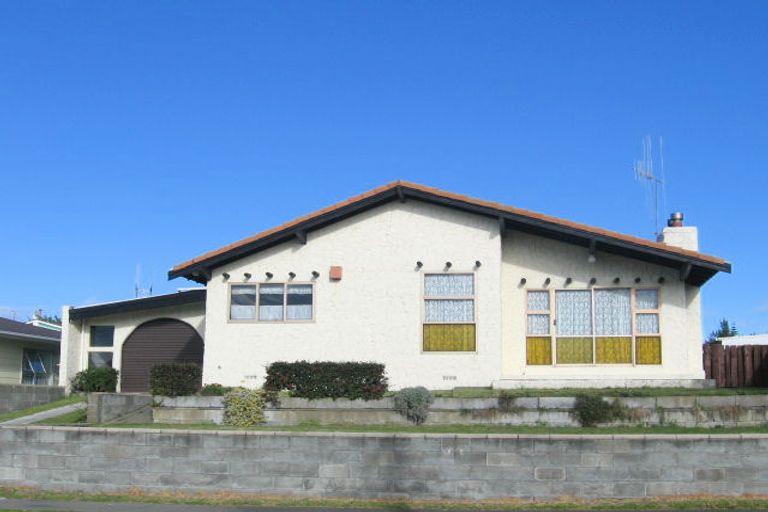 Photo of property in 39 Toi Street, Otaki Beach, Otaki, 5512