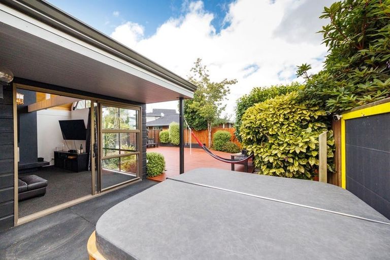 Photo of property in 9 Truscott Grove, Awapuni, Palmerston North, 4412