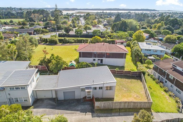Photo of property in 2/259 Royal Road, Massey, Auckland, 0614