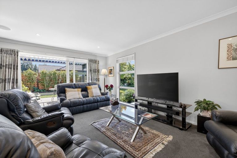 Photo of property in 12 Amy Place, Rangiora, 7400