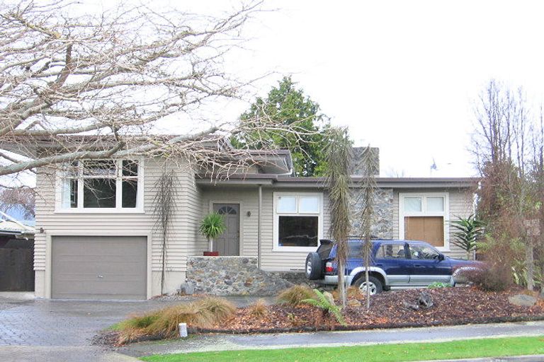 Photo of property in 6 Hughes Avenue, Hokowhitu, Palmerston North, 4410