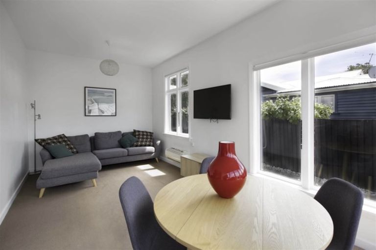 Photo of property in 67 Main Road, Redcliffs, Christchurch, 8081