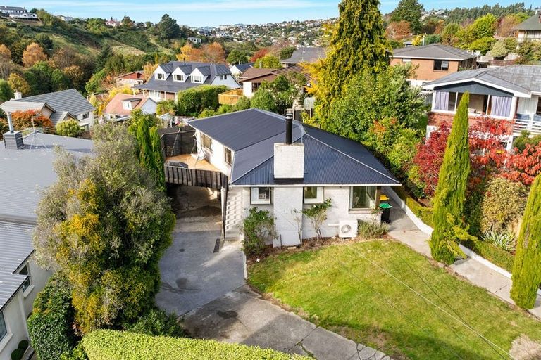 Photo of property in 17 Colquhoun Street, Glenross, Dunedin, 9011