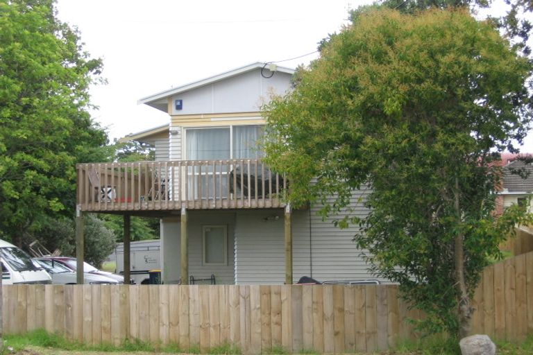 Photo of property in 141 Beach Haven Road, Beach Haven, Auckland, 0626